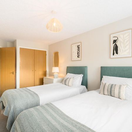 Modern 2-Bedroom Apartments With Free Parking In Leamington Spa Eksteriør billede