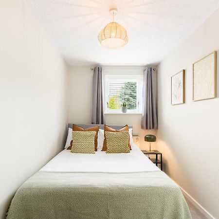 Modern 2-Bedroom Apartments With Free Parking In Leamington Spa Eksteriør billede