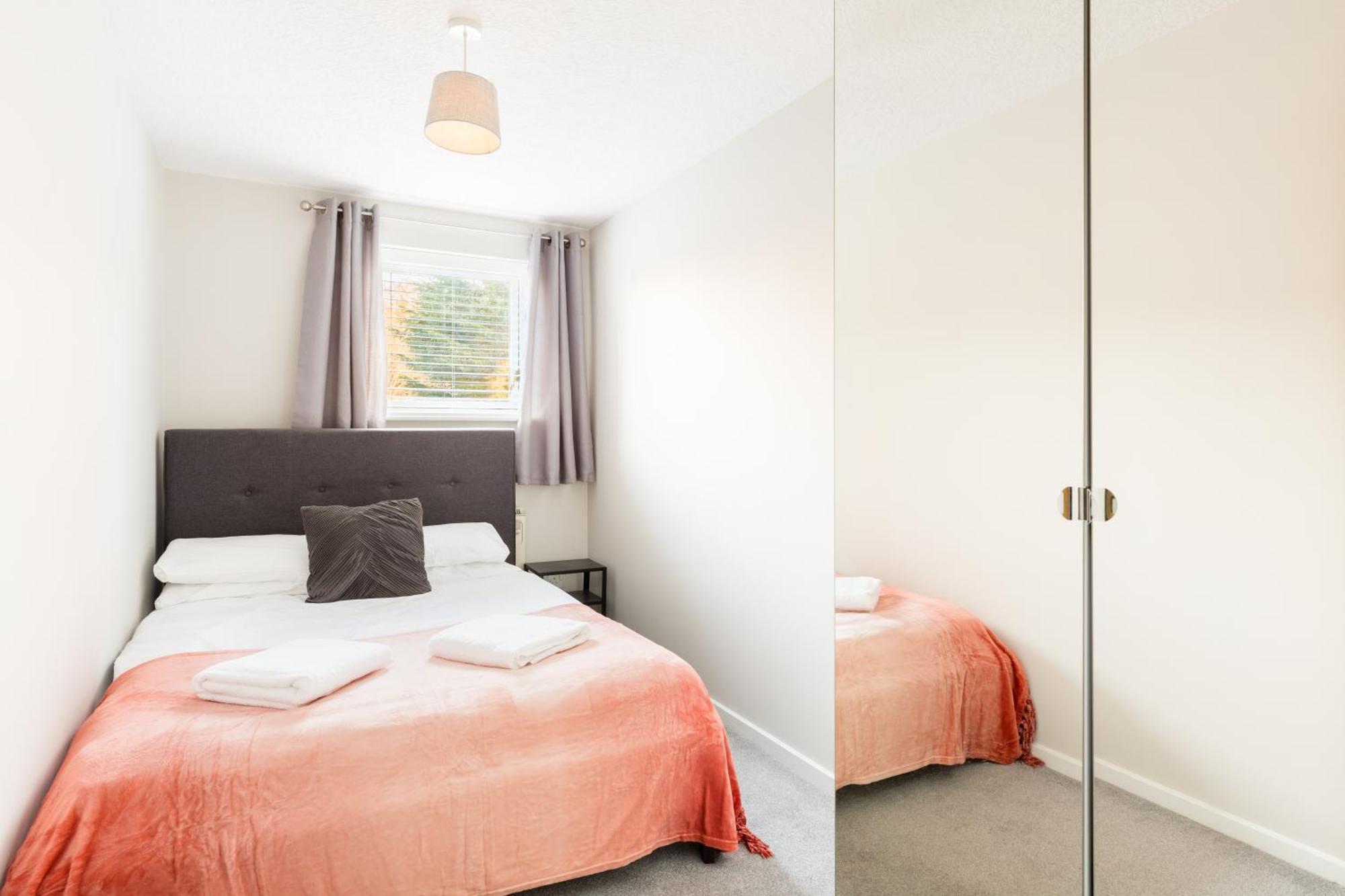 Modern 2-Bedroom Apartments With Free Parking In Leamington Spa Eksteriør billede