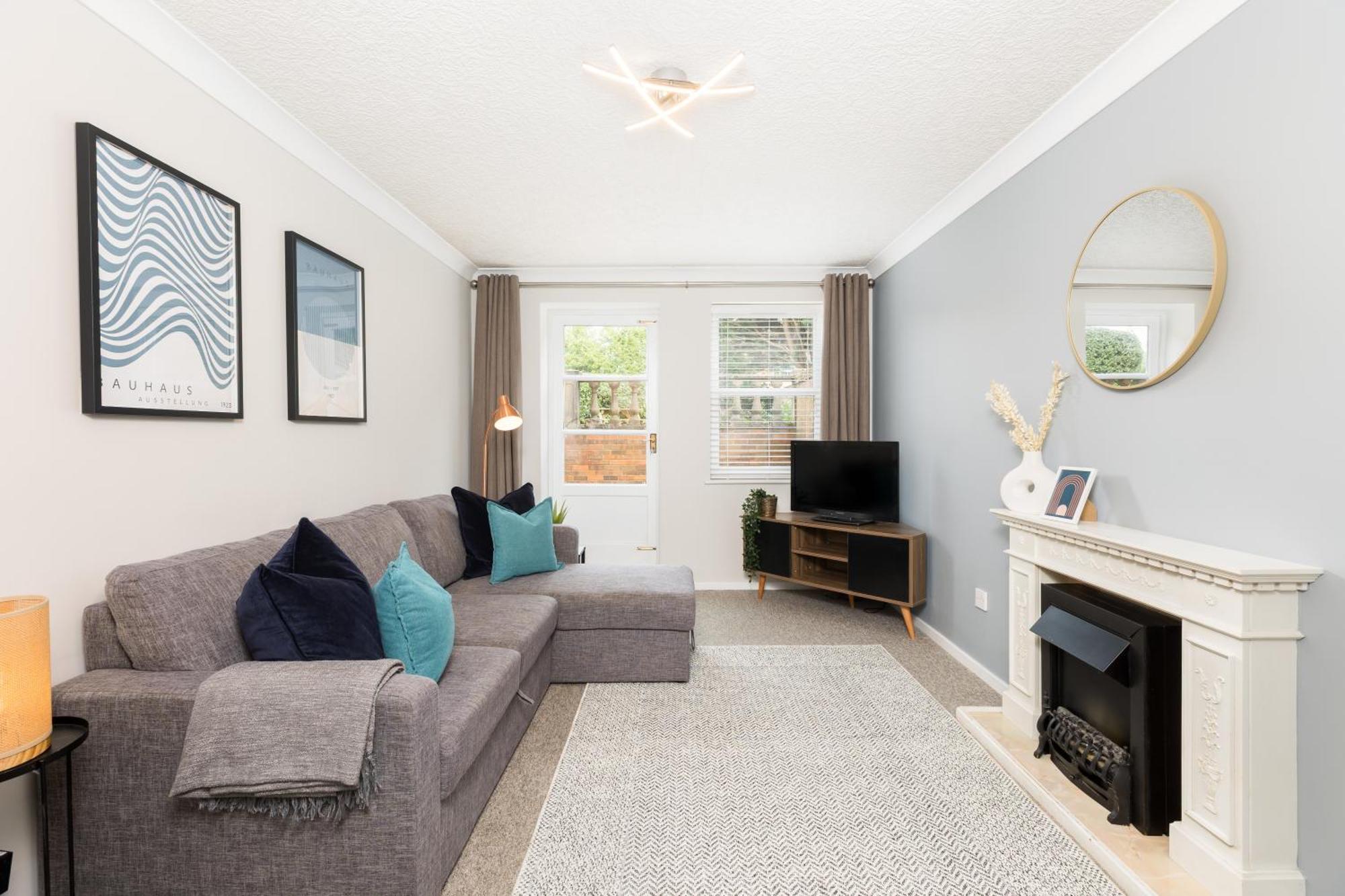 Modern 2-Bedroom Apartments With Free Parking In Leamington Spa Eksteriør billede