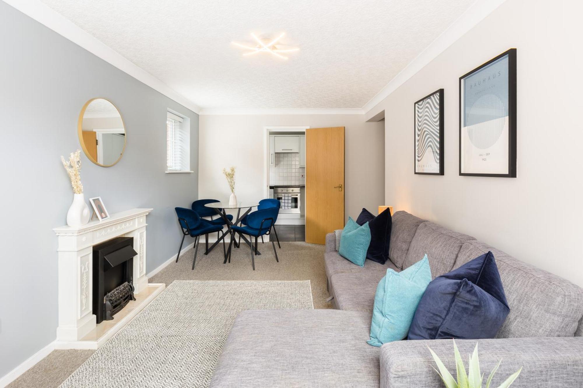 Modern 2-Bedroom Apartments With Free Parking In Leamington Spa Eksteriør billede