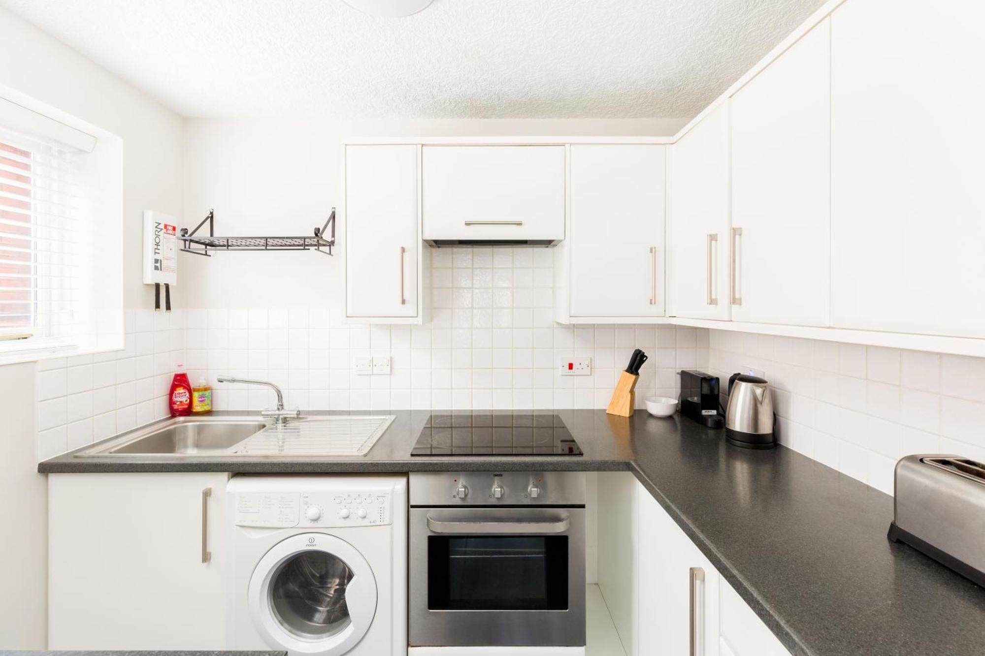 Modern 2-Bedroom Apartments With Free Parking In Leamington Spa Eksteriør billede