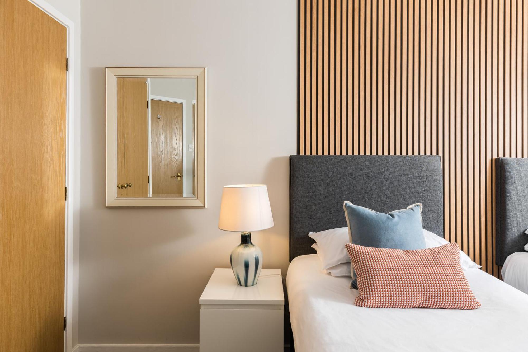Modern 2-Bedroom Apartments With Free Parking In Leamington Spa Eksteriør billede