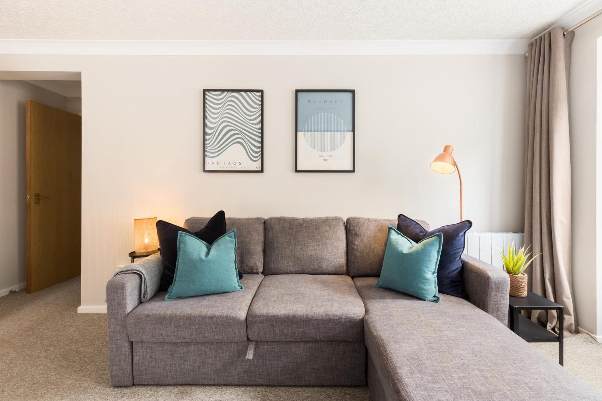 Modern 2-Bedroom Apartments With Free Parking In Leamington Spa Eksteriør billede