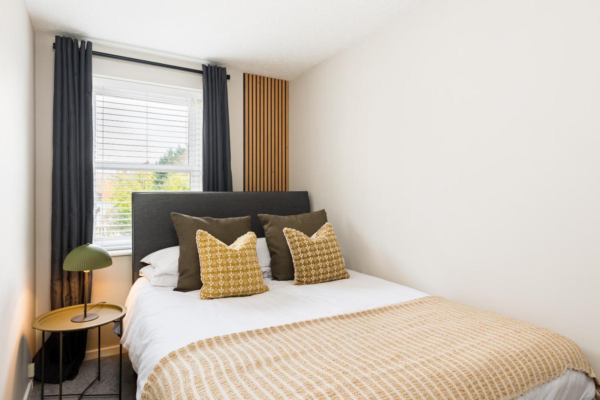 Modern 2-Bedroom Apartments With Free Parking In Leamington Spa Eksteriør billede