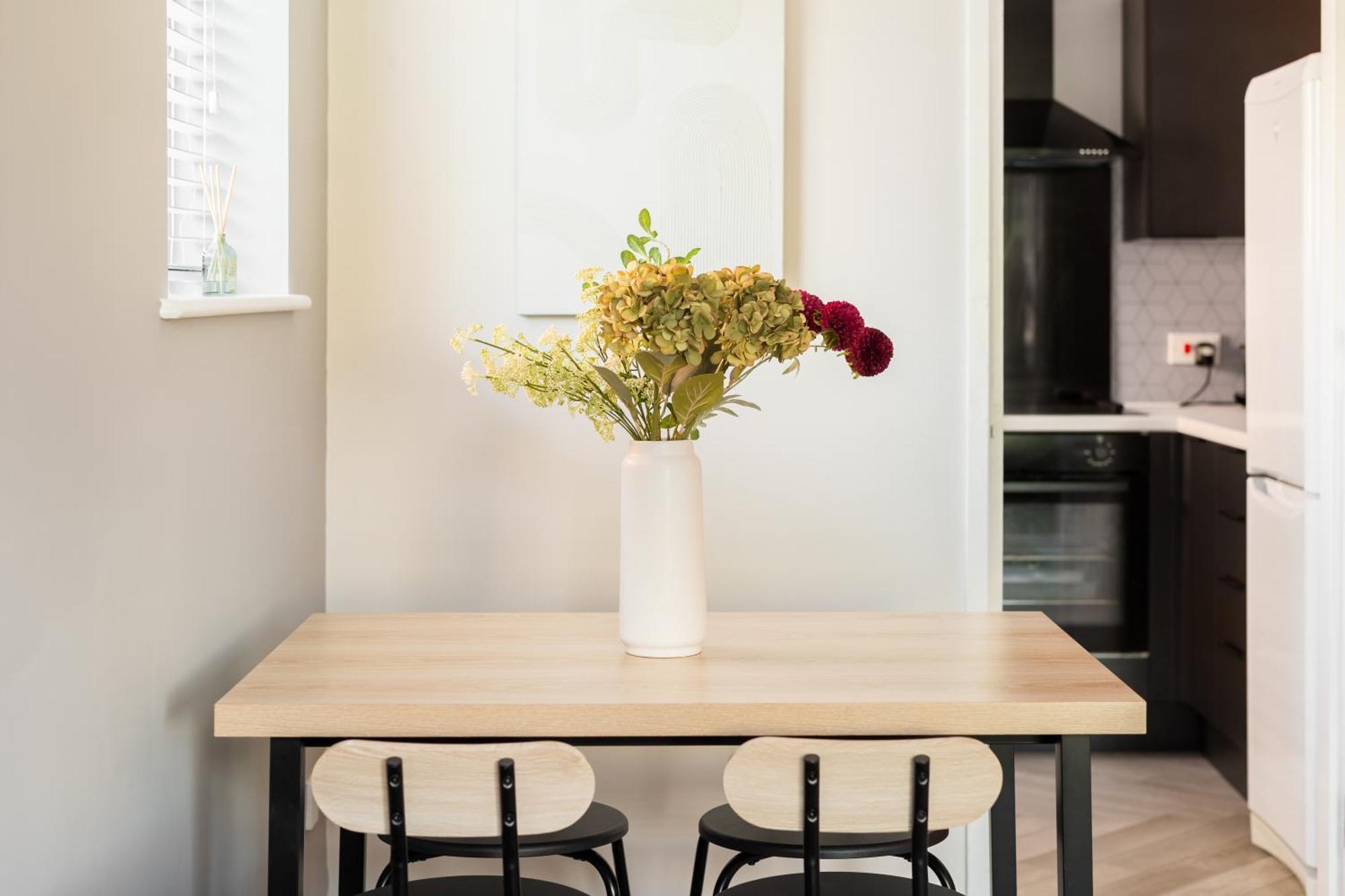 Modern 2-Bedroom Apartments With Free Parking In Leamington Spa Eksteriør billede